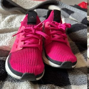 Adidas Women's Ultraboost Sneakers SZ 8